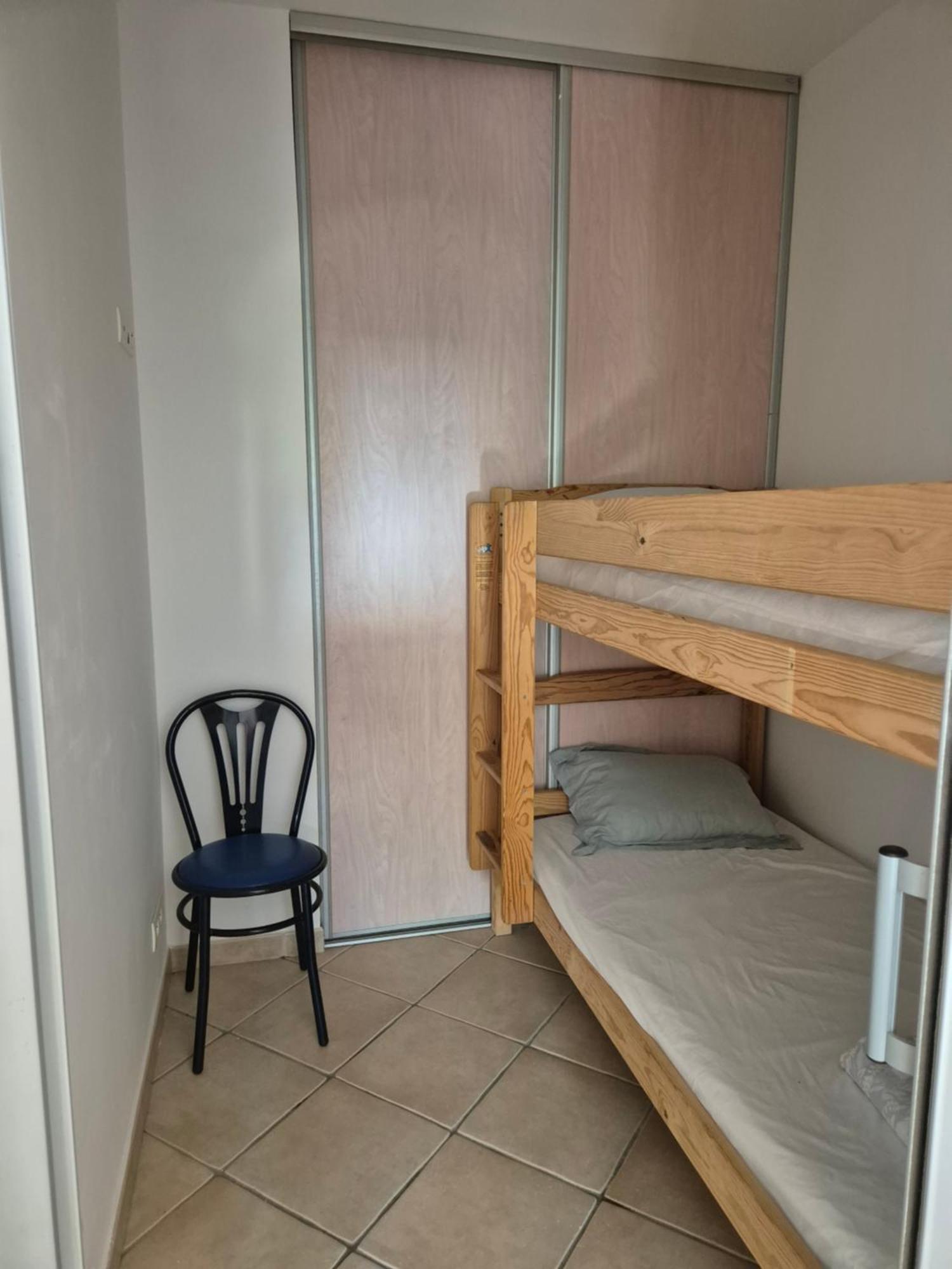 Joli Appartement Climatise Avec Terrasse A Moin 10 Minutes A Pieds De La Plage カルヴィ エクステリア 写真